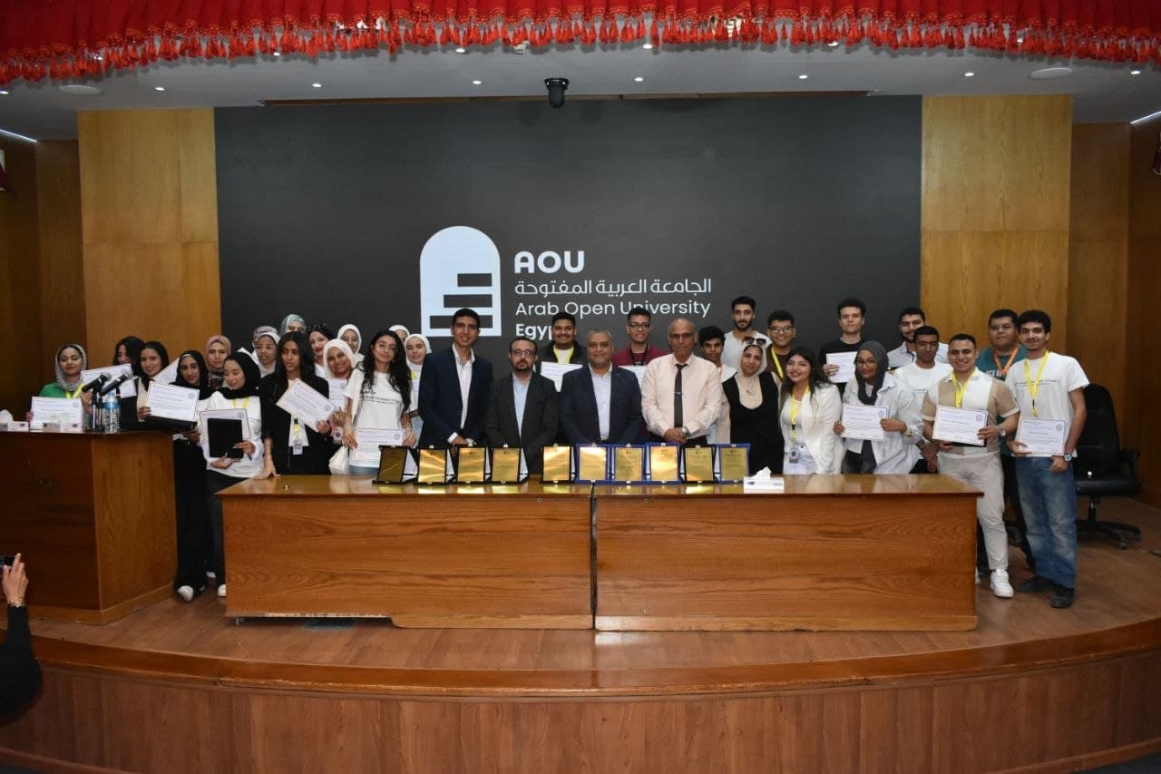 GDG OnCampus AOU — the entire team